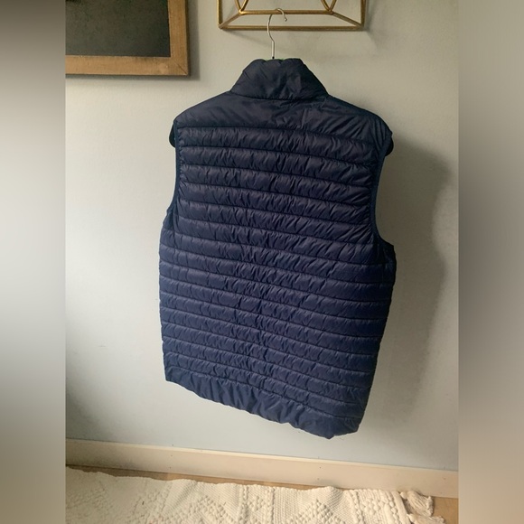 NFL Seattle Seahawks Football Puffer Vest - Picture 2 of 6